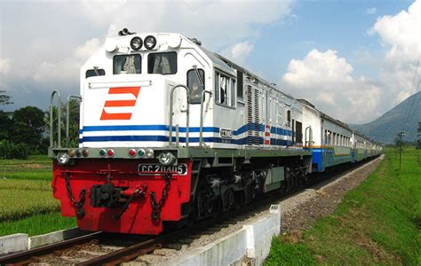 kereta api indonesia